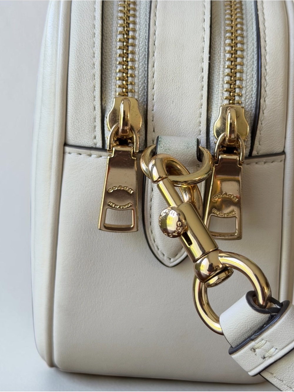 COACH Jes Crossbody Bag Linear Quilting Chalk
Cream Leather C1569 - Picture 10 of 14